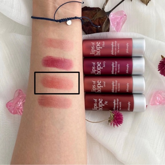 PHILOSOPHY LIPS OF HOPE HYDRATING LIP TREATMENT - CORAL - Picture 3 of 12